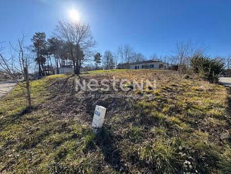 a vendre proche auterive: terrain de 972 m2 viabilise  libre de tous constructeurs