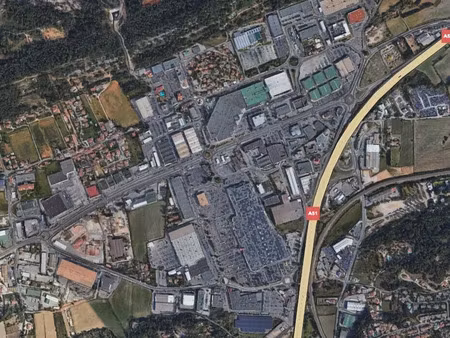 location local commercial 712 m2 aux pennes mirabeau