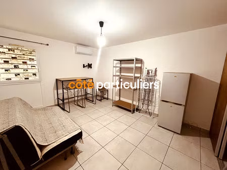 a louer studio 22 m2 meublé - ste clotilde