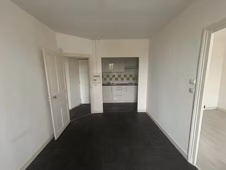à louer ! appartement f2 rénové avec balcon