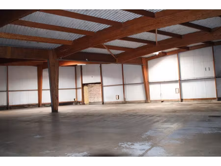 local professionnel à vendre la clayette 1700m2 335 000€