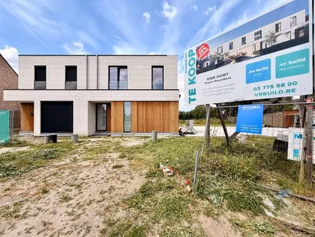 huis te koop in vrasene met 3 slaapkamers