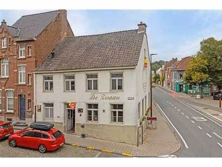 dworp centre : rez commercial + habitation