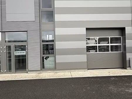 location local d'activités sainte-croix-en-plaine 273 m²