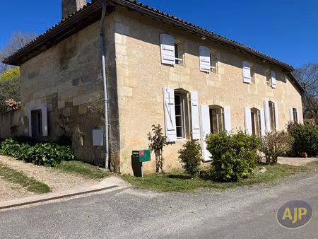 belle maison à savignac de l'isle