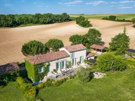 vente maison 11 pièces 205 m² à lectoure (32700)  450 000 €
