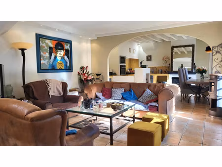 longère 241 m²  7 pièces  1750 m² de terrain