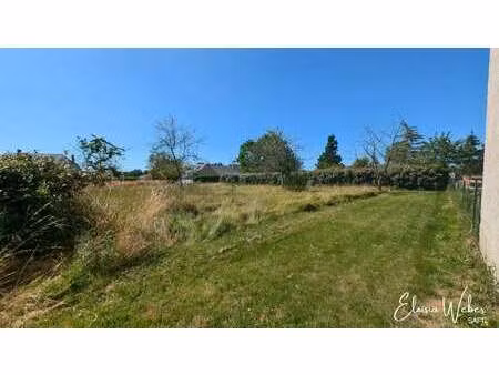 vente terrain à beauvau (49140) : à vendre / 972m² beauvau