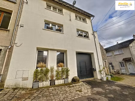 centre-ville au calme. 147m2 habitable.