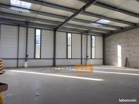 local industriel 374 m²