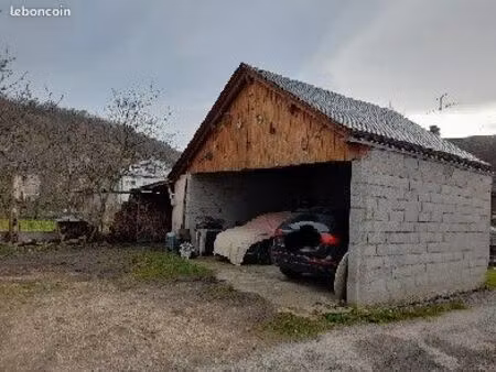 vente d un garage + terrains