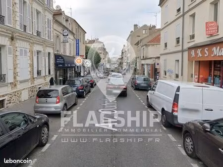 boutique 103 m² villemomble