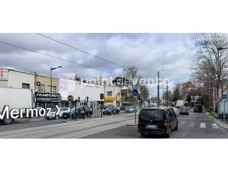 local commercial 269 m²