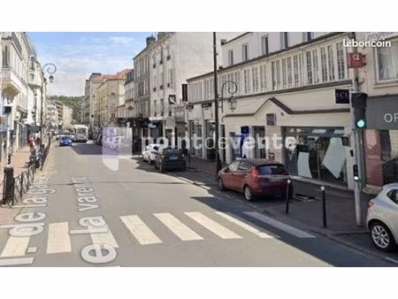 local commercial 6 440 m²