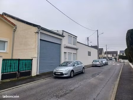 entrepôt avec bureaux à goussainville (95) – emplacement premium