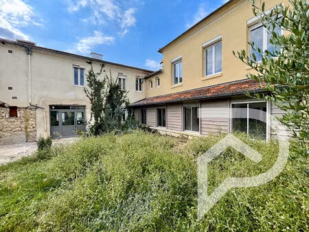 vente commerce 3 pièces 185 m² auch (32000)
