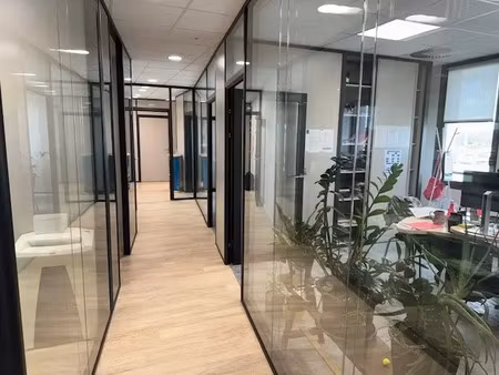 a louer - saint-etienne chateaucreux - superbes bureaux de 2