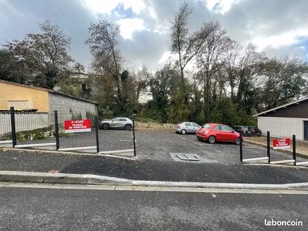 parking voiture angouleme jardin vert