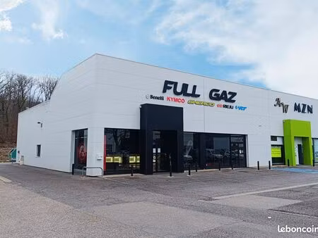 local commercial zac d'augny