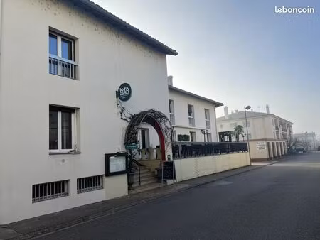 hotel  restaurant 1247 m² casteljaloux