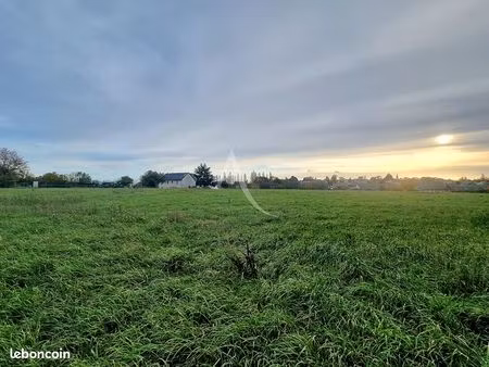 terrain 13437 m² mire