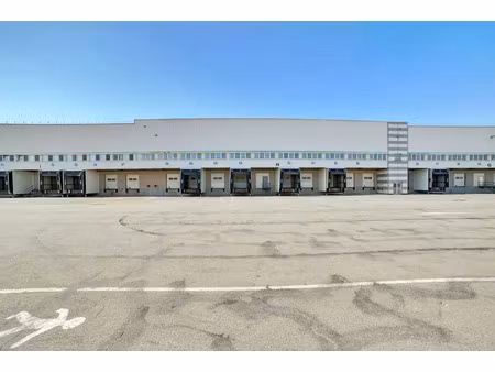 location entrepôt bruyeres sur oise 95820