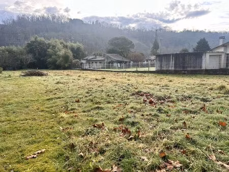 terrain plat de 1892 m2 - jurancon