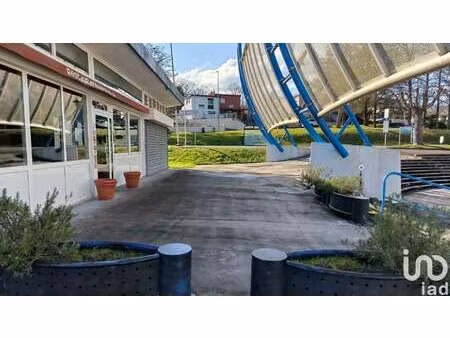 vente bureaux et commerces à mourenx (64150) : à vendre / 111m² mourenx