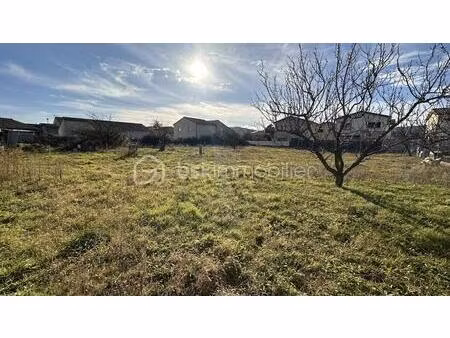 terrain de 648 m² à bourg-les-valence