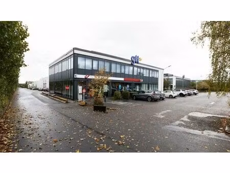 entrepôt avec bureau à louer à zaventem