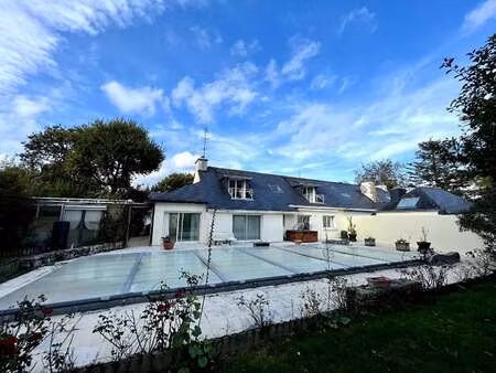 location maison piscine à fouesnant (29170) : à louer piscine / 208m² fouesnant