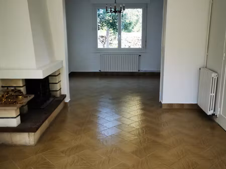 location maison à ploërmel (56800) : à louer / 103m² ploërmel