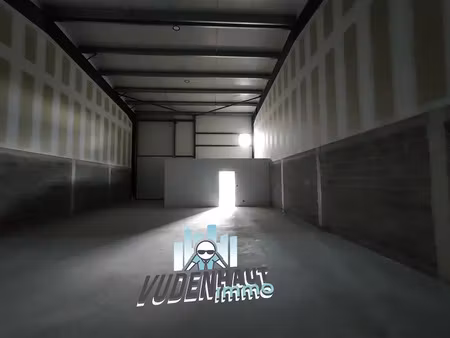 local d'activité 183 m²