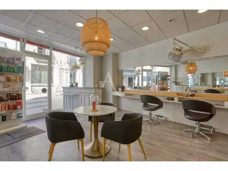 fonds de commerce 5 pièce(s) 67 m²