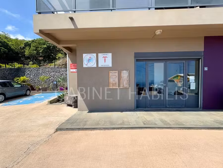 a louer - un local de 73 m2 environ - les avirons - 1 144.00