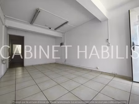 a louer - local commercial d'environ 28.76 m2 - saint-denis