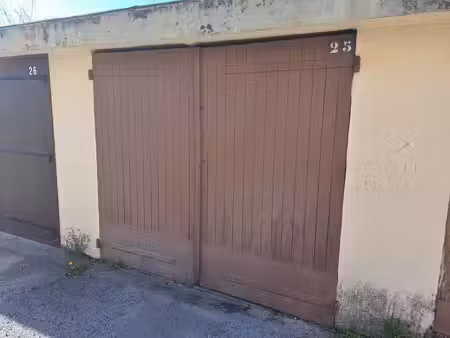 vente parking toulon 83100 - - surface privée