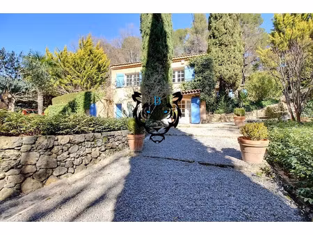 vente maison 5 pièces 146.5 m² à montferrat (83131)  499 000 €