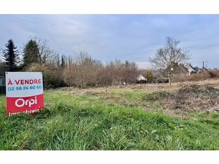 terrain rostrenen m² t- à vendre  28 800 €