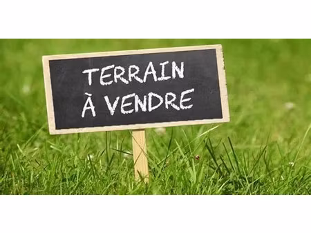 vente terrain 820 m² à saint-savin (33920)  87 890 €