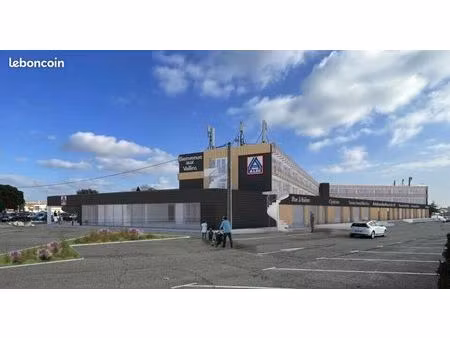 local commercial 284 m²