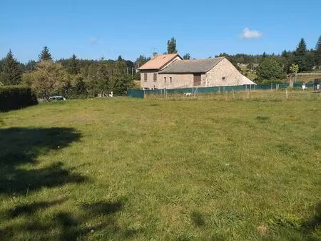 terrain 861 m² devesset