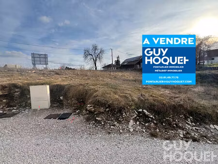 terrain constructible proche valdahon de 657m²