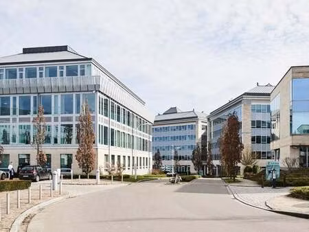 bien professionnel à louer à braine-l'alleud € 16.266 (kam34) - panorama b2b brussel kanto