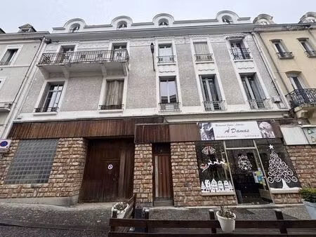 prestigieux immeuble de rapport en vente à montluçon  auvergne-rhône-alpes