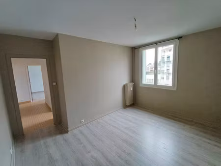 vente appartement 2 pièces 39 m² aubenas (07200)