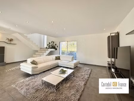 villa de luxe à vendre à menthonnex-en-bornes