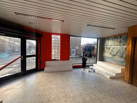 surface commerciale  technique et appartement 3 chambres