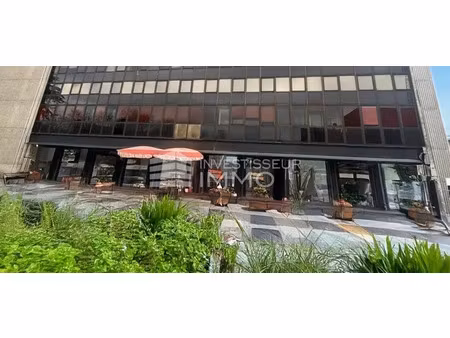 à louer : locaux commerciaux en pied d'immeuble - face à la gare de boissy-saint-léger - i