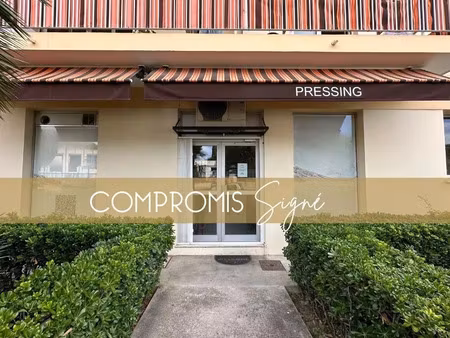 vente commerce 1 pièce 59 m² antibes (06600)